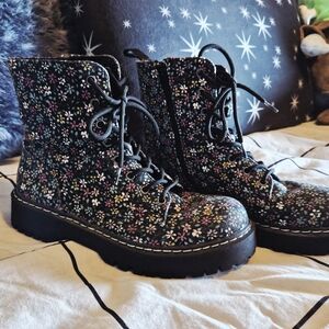 Sincerly Jules Black Floral Lace-Up Platform Combat Boots